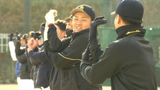 選手は“銀行員”四国銀行野球の2026年が始動 通常業務と週3日の練習、54年ぶりドラフト指名の川田悠慎(西武)にもエール | 高知のニュース・天気|KUTV NEWS | KUTVテレビ高知