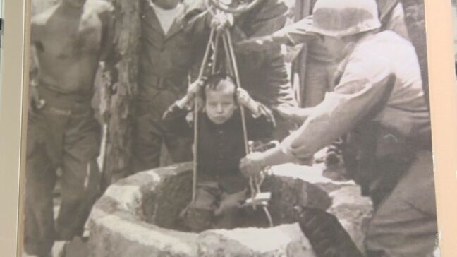 隠れた井戸から救出される子どもの姿も 写真パネル展「沖縄戦の中の宜野湾」|TBS NEWS DIG