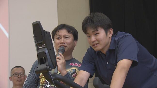 「世界も巻き込んで楽しんでいけるスポーツ」国内外で活躍する競輪選手たちが青森市の高校で出前講座 日本競輪選手会青森支部の伊藤大志 支部長や小原佑太 選手たち6人 伝えたのは夢を見つけて努力する大切さ|TBS NEWS DIG