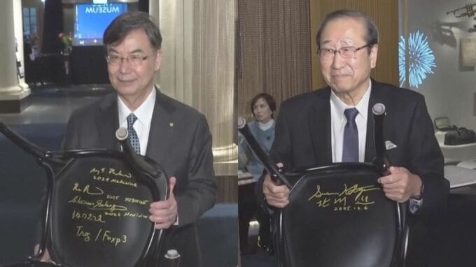 日本人受賞者2人 ノーベル博物館に漫画「はたらく細胞」など寄贈　恒例の椅子にサインも