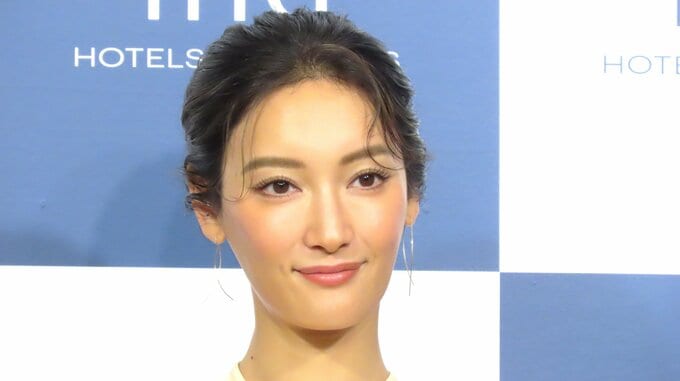 【菜々緒】ひとり旅ルーティンは「朝起きてダラダラ」ホテルでの過ごし方明かす|TBS NEWS DIG