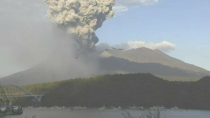 桜島で噴火　噴煙１４００ｍ【18日の降灰予報】鹿児島|TBS NEWS DIG