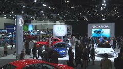 「LAオートショー」メディアデー　初めて全メーカーがエコカーを披露| TBS CROSS DIG with Bloomberg