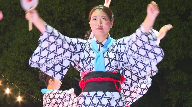 300年の伝統の舞が夏の夜を彩る　「草地おどり」盆踊り大会　大分・豊後高田市|TBS NEWS DIG
