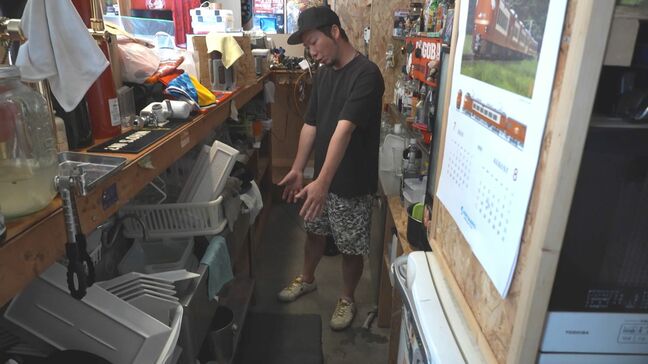 「更衣室のような」「生ごみみたいな」臭いの中、今も続く浸水店舗の復旧作業 営業再開の見通し立たず 熊本市中央区|TBS NEWS DIG