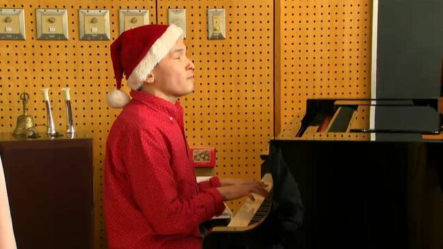 全盲のミュージシャン･木下航志さん 母校に一足早いクリスマスプレゼント|TBS NEWS DIG