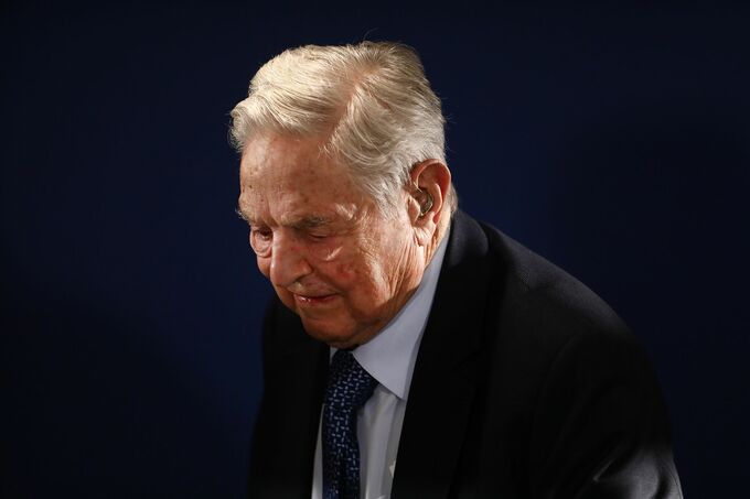 トランプ氏、慈善家ソロス氏を攻撃－「暴力的デモ支援」で訴追要求