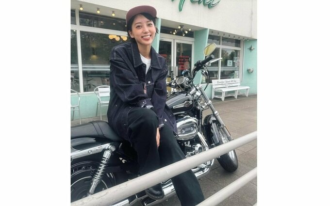 【 モデル・笠井海夏子 】　愛車「ハーレーダビッドソン」と笑顔　「最近、ハーレーの運転に少しずつ慣れてきた　超楽しい！！！！」|TBS NEWS DIG
