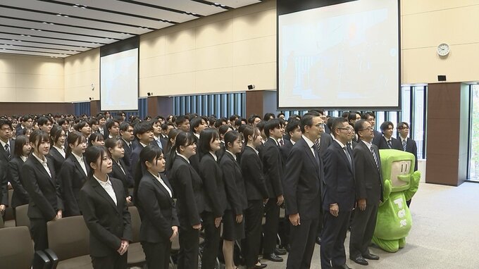 「国民の皆様から信頼されるような国税専門官に」東京国税局で採用内定式 内定者368人が出席　式典形式で初開催|TBS NEWS DIG