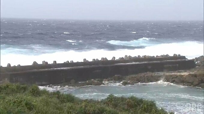 台風21号 八重山地方から遠ざかる　与那国島では島民が後片付け|TBS NEWS DIG