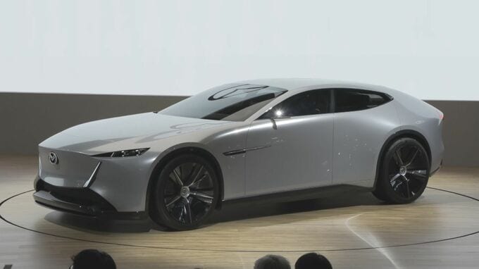 【速報】マツダが10年後の未来を意識したコンセプトカーを発表 CO2大幅削減とAIとの融合 ジャパンモビリティショー  | RCC NEWS | 広島ニュース | RCC中国放送