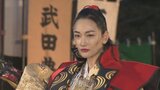 勇壮な戦国絵巻 50回目の信玄公祭り 冨永信玄公率いる甲州軍団 堂々出陣! 女性で初めての信玄公役|TBS NEWS DIG