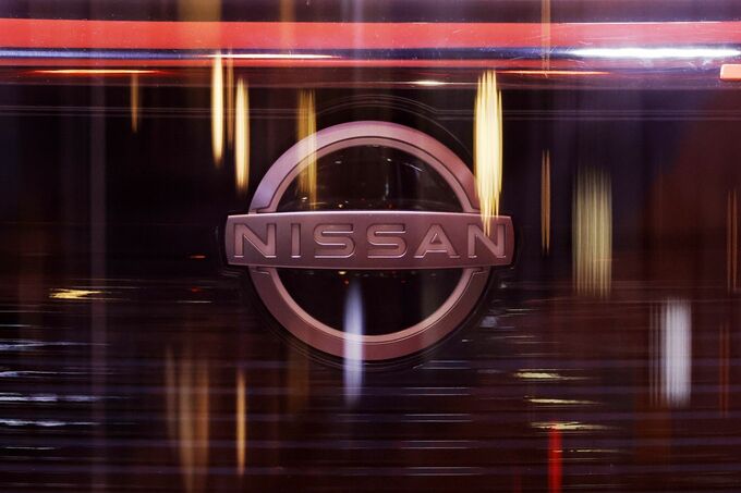 日産株が26年ぶり大幅安、ホンダとの出資比率巡り思惑－過熱感も