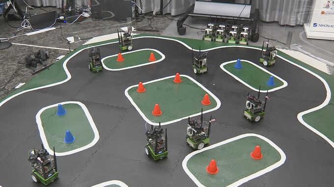 NTT「信号機のない交通社会での自動運転」などAI使った最新の技術公開