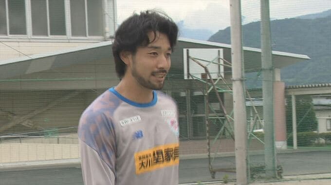 「やさしかった！かっこいい！」　小学校でJリーガー今津佑太選手がサッカー教室　山梨　|　山梨のニュース | ＵＴＹテレビ山梨