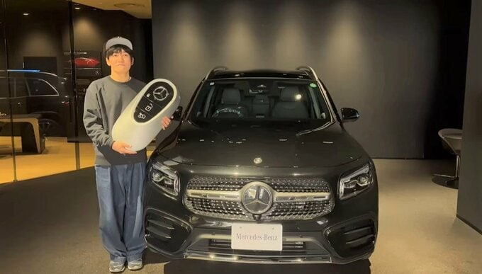 【 タイムマシーン・山本浩司 】　メルセデス・ベンツ　GLB納車　「かっこいい!　すげえ!　めっちゃかっこいい!」|TBS NEWS DIG