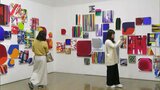 「ずっと見ていられる」筆を一切使わず生み出す中島麦さんの世界 200点を超える作品が響きあう【岡山・奈義町】|TBS NEWS DIG