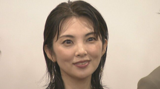 【田中麗奈】共演俳優からの告白に「待って、赤くなっちゃう」と大喜び 映画「東京予報」公開記念舞台挨拶|TBS NEWS DIG
