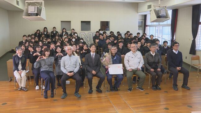 閉校が決まった高校でお別れ会　最後の卒業生へ"幸せ願う"17人の恩師の言葉　山口・宇部|TBS NEWS DIG