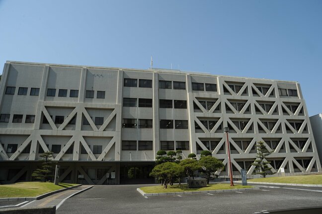 一方的に好意 女性宅に侵入し下着盗み…包丁持って背後から抱きつく 不同意性交等致傷罪など 男が起訴内容を一部否認 松山地裁で初公判【愛媛】|TBS NEWS DIG