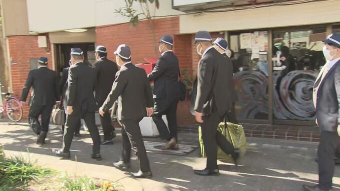 【速報】大阪府警が東京・台東区の「住吉会」系組事務所に家宅捜索　オレオレ詐欺事件に組織的関与の疑い|TBS NEWS DIG