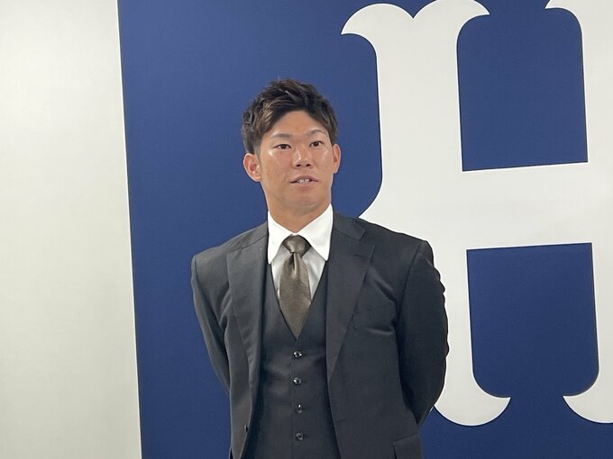 「キャリアハイ目指したい」カープ坂倉　1000万円減　推定年俸1億4000万円で契約更改　|　RCC NEWS | 広島ニュース | RCC中国放送