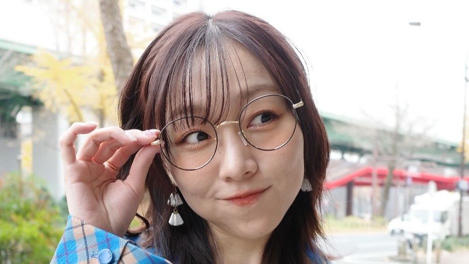 須田亜香里 】レアなメガネ姿を披露「いくつあってもまだまだ欲しく