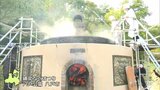 3メートルの巨大鍋で「せんべい汁」 郷土の味に舌鼓 青森県八戸市|TBS NEWS DIG