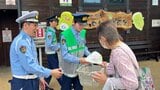 千葉県で夏の交通安全運動が始まる　警察学校の初任科生などが交通事故防止を呼びかけ|TBS NEWS DIG