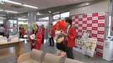 おいしい滝沢スイカをPR スイカの重さを当てると地元の名産、滝沢スイカがもらえるイベント開催|TBS NEWS DIG