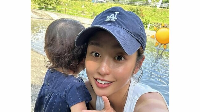 【岡副麻希】 「御殿場の夏は気持ちいい暑さ」1歳娘と水遊びの日常を公開 熱中症対策しながら「1日2回の外遊び」|TBS NEWS DIG