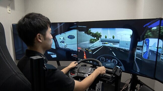 物流会社がトラックの運転シミュレーターを導入 事故率は前年同時期と比べて26.8%減少 業界の人手不足解消にも【岡山】|TBS NEWS DIG