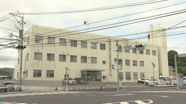 朝のスーパーで441円相当のおにぎり2個を盗んだ疑いで住所不定の男(54)を現行犯逮捕【長崎】|TBS NEWS DIG