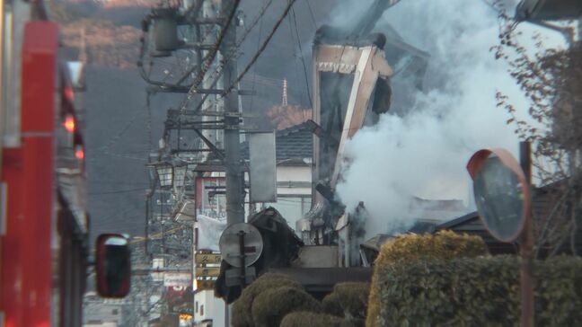 住人の夫婦2人と連絡とれず 上田市で住宅火災 消防車など9台が出動 長野|TBS NEWS DIG