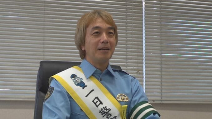 シンガーソングライター神部冬馬さん　一日警察署長に　園児と演奏披露し街頭活動　山梨・南アルプス警察署　|　山梨のニュース | ＵＴＹテレビ山梨