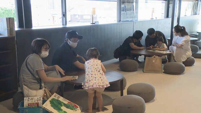 「子どもと過ごせる場所がなかったのでうれしい」柳井商業高校跡地に複合図書館オープン　市民賛否で２年遅れ　山口県柳井市|TBS NEWS DIG