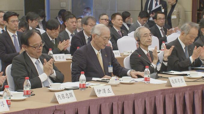 経済界の訪問団　中国・工業情報化相と会談　環境への配慮など意見交換