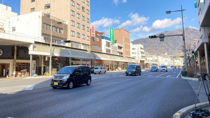 右折中のトラックとバイクが交差点で衝突　２０代の男性が死亡　広島・呉市の国道　|　RCC NEWS | 広島ニュース | RCC中国放送