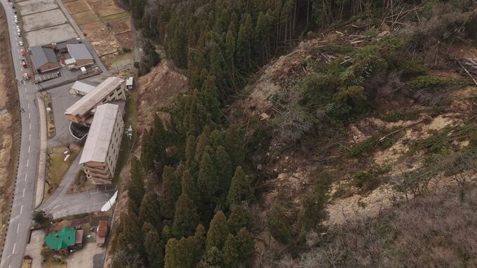 高齢者施設近くで地すべり 利用者ら77人避難「パニックになっていた」2022年8月豪雨でも土砂流出 石川県・白山ろく 「原因分からず」石川県が防災アドバイザー派遣|TBS NEWS DIG