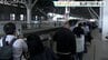 北陸新幹線「かがやき」ほぼ満席　GW最終日の富山駅、別れ惜しむ家族ら　|　富山のニュース｜天気・防災｜チューリップテレビ