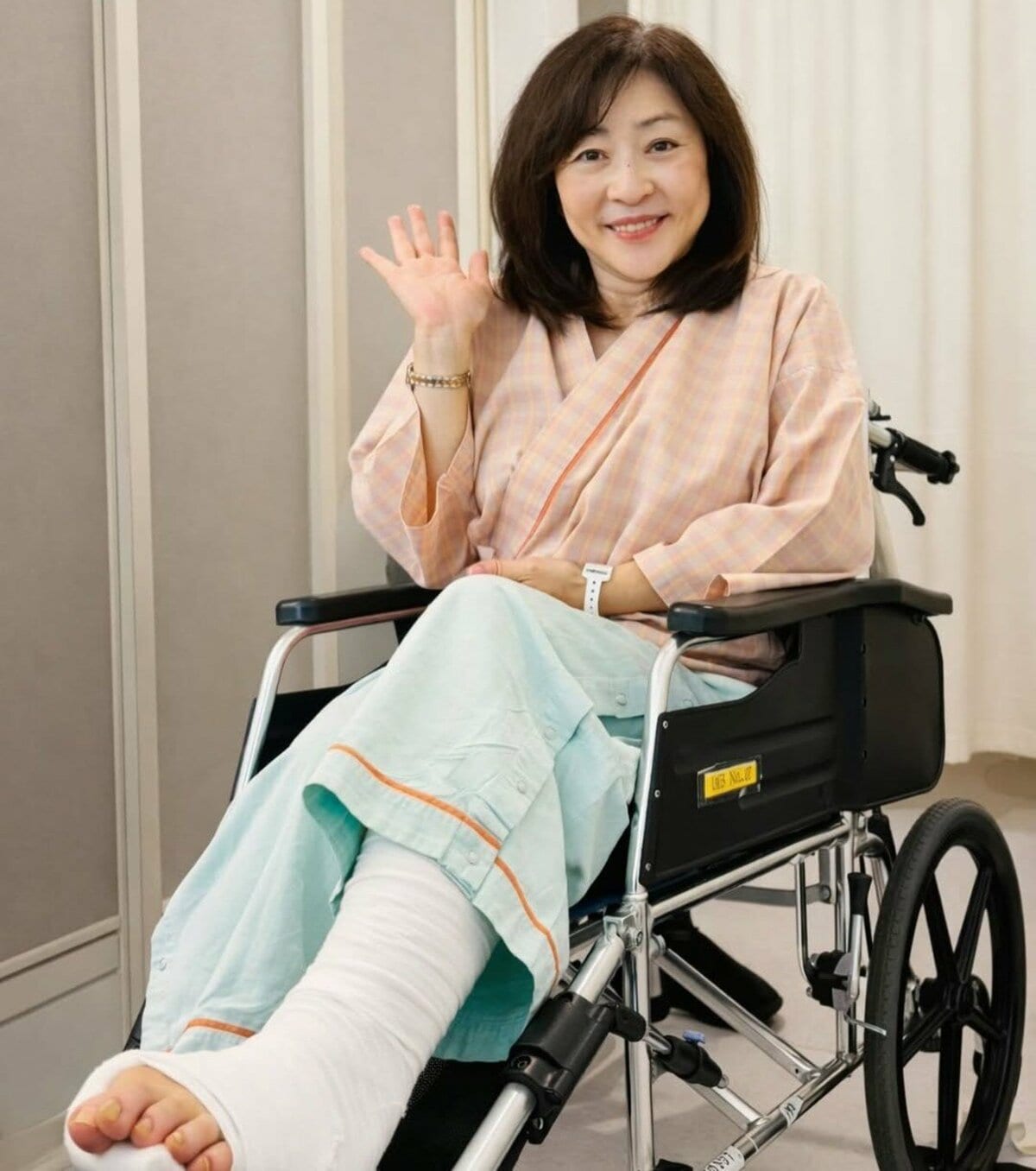 松本明子 骨折 理由