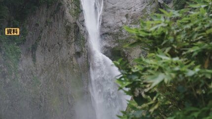 北アルプス立山山麓 称名滝（標高1170メートル）滝つぼで男性の遺体