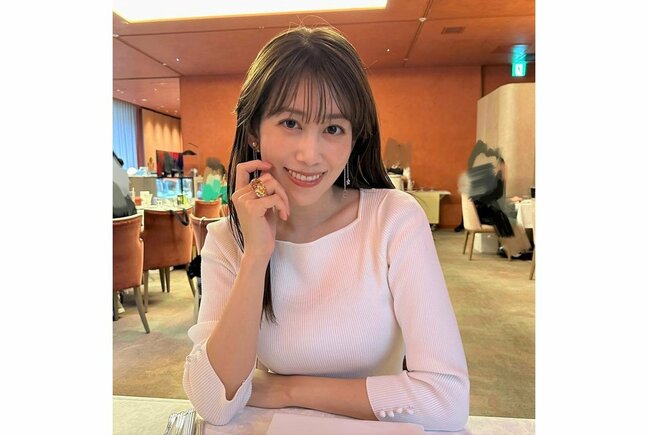 【 中川安奈 】　「この日はいつもと違うメイクをしていただいて...♡　初めての経験にわくわくがとまりませんでしたっ！」　オフショットに反響|TBS NEWS DIG