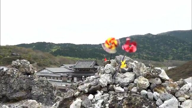 「死んだあとの世界を少しイメージできた」日本三大霊場の１つ" 恐山"の山開き　硫黄の匂い立ちこむ参道・白い砂浜に青い湖「極楽浜」賽の河原に参拝者|TBS NEWS DIG