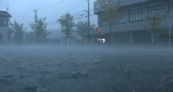 石川県内で非常に激しい雨 白山白川郷ホワイトロードが終日通行止め JR七尾線も落雷で一時運転見合わせ　|　石川県のニュース｜MRO北陸放送