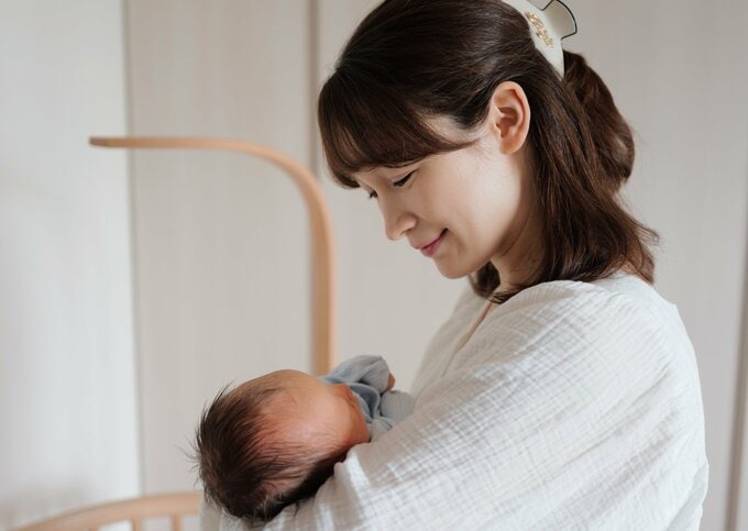 【藤井サチ】第１子出産を報告「やっと会えた〜〜」「すやすやと腕の中にいてくれることが嬉しくて、愛おしさでいっぱいになる毎日です」|TBS NEWS DIG