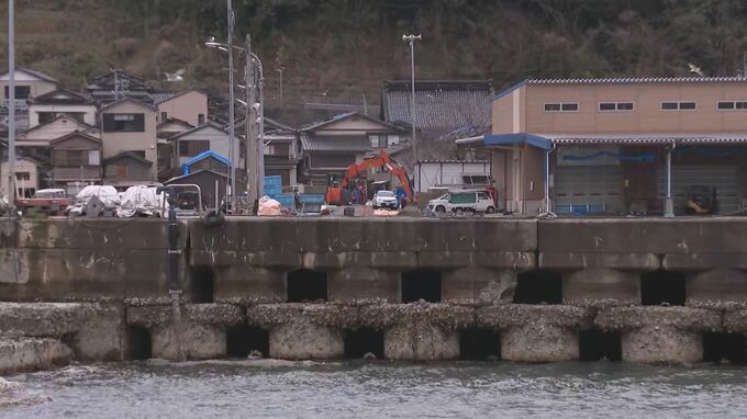 海底隆起で水深が1～2メートルになった輪島港…“もの揚げ場”の復旧は3月上旬完了へ　　|　石川県のニュース｜MRO北陸放送