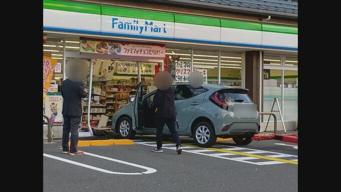 「駐車しようとしてアクセルとブレーキを踏み間違えた」コンビニに乗用車が突っ込む…けが人なし　鳥取県米子市|TBS NEWS DIG