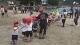 「体がちょっとすべすべだった」園児約80人が力いっぱい網を引っ張る 地引き網漁を体験し大歓声＝静岡・松崎町　|　静岡のニュース | SBSNEWS | 静岡放送