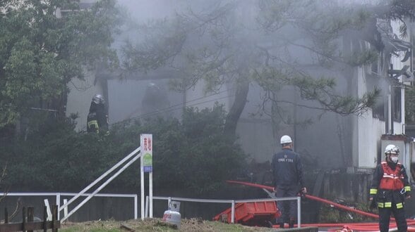 1階洗面所が火元か　住宅と納屋が全焼、117平方メートル焼失【富山・小矢部市】警察と消防の実況見分で判明　　|　富山のニュース｜天気・防災｜チューリップテレビ